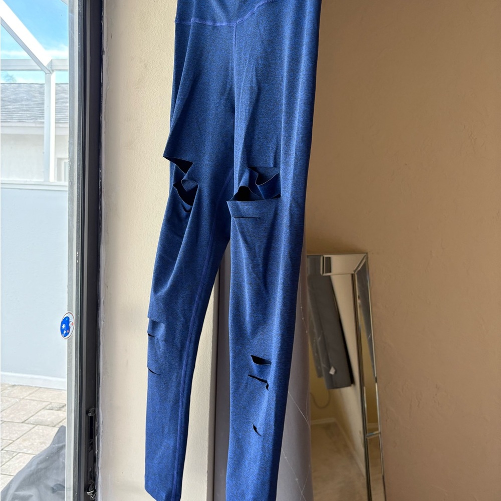 Zumba Fitness Blue Leggings with Cut-Out Design